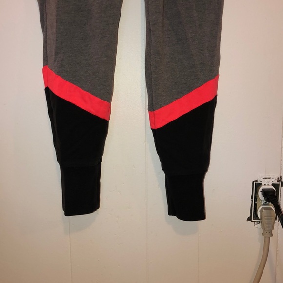 Pink by VS skinny sweatpants - Picture 2 of 5